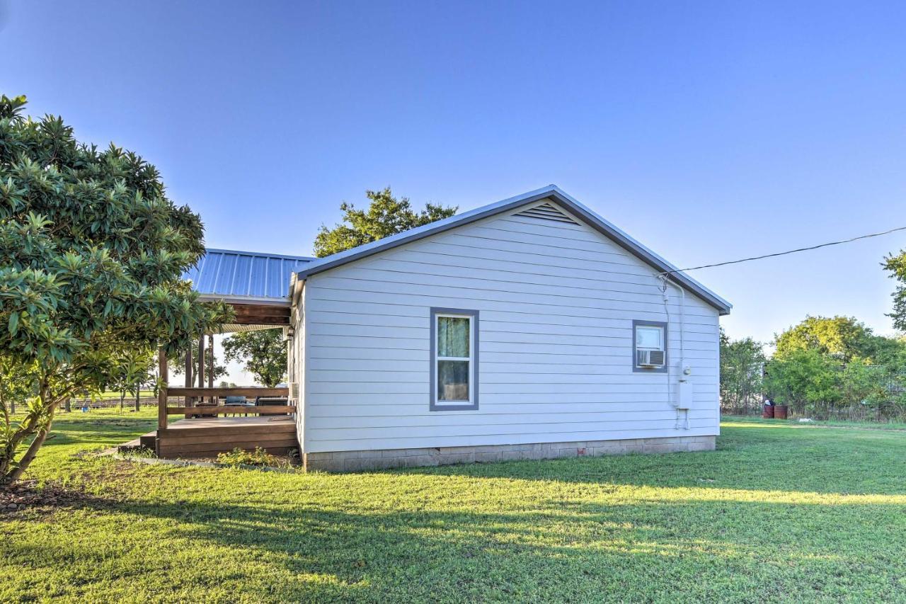 House On Cattle Farm Central To Temple And Waco Lorena Exteriör bild