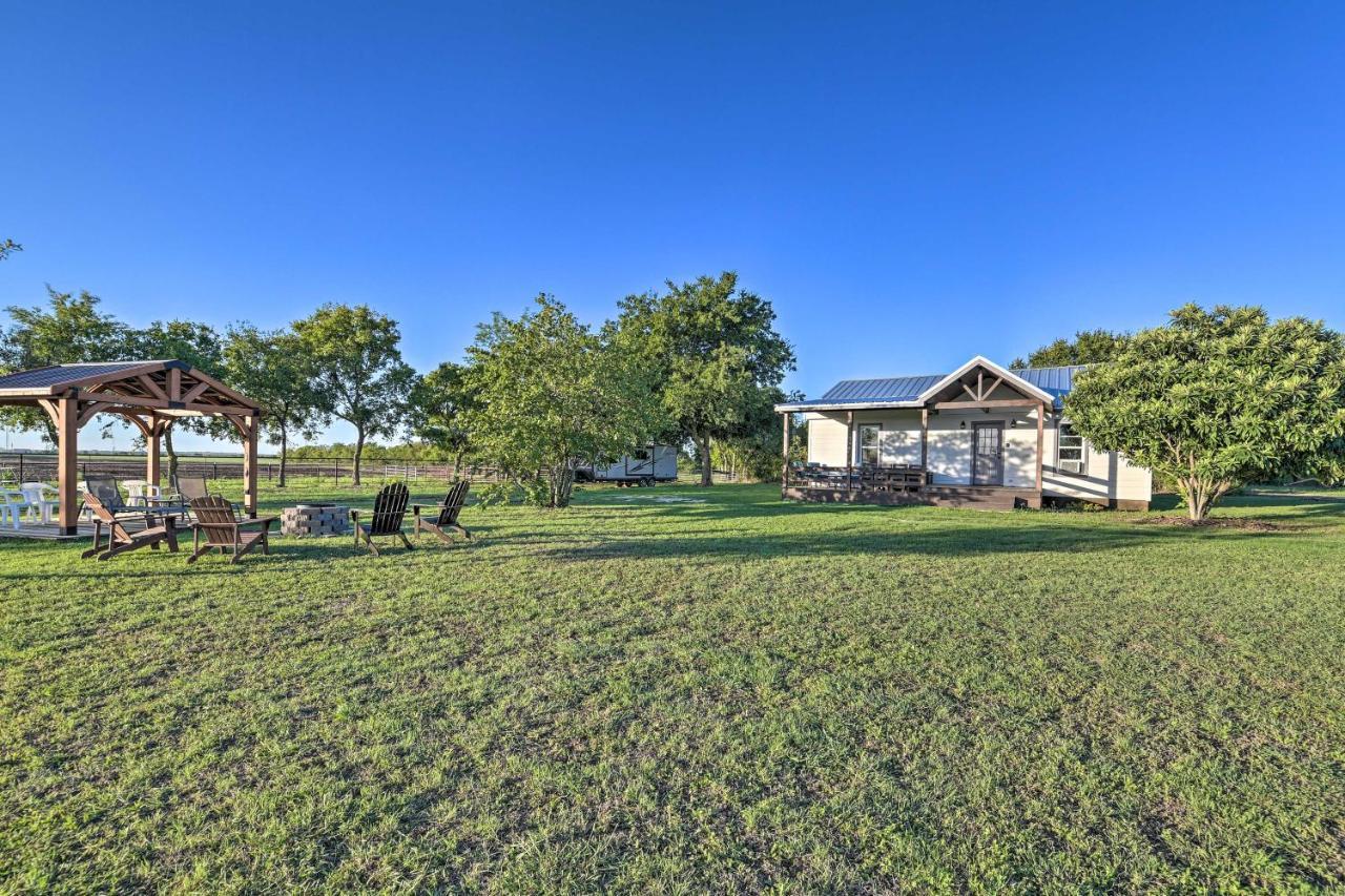 House On Cattle Farm Central To Temple And Waco Lorena Exteriör bild