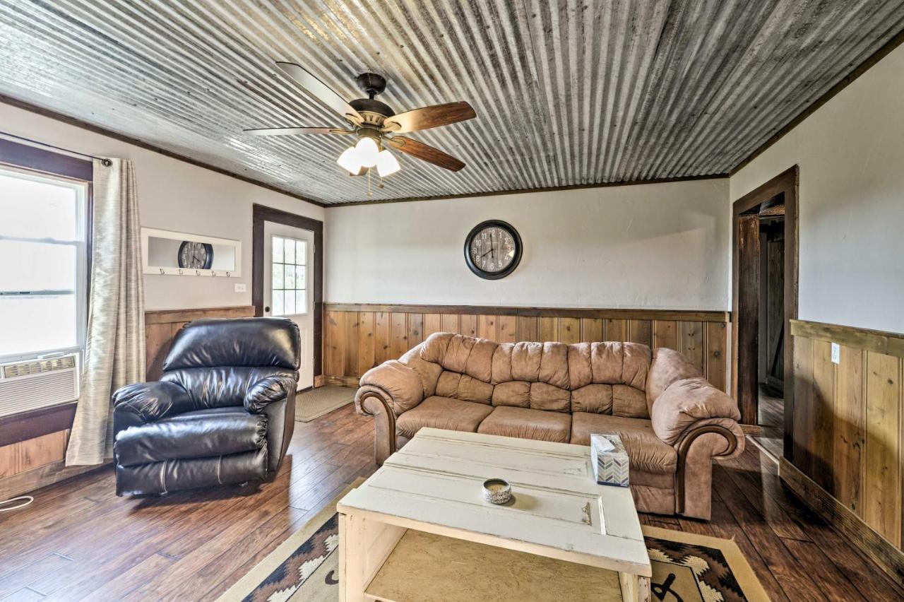 House On Cattle Farm Central To Temple And Waco Lorena Exteriör bild