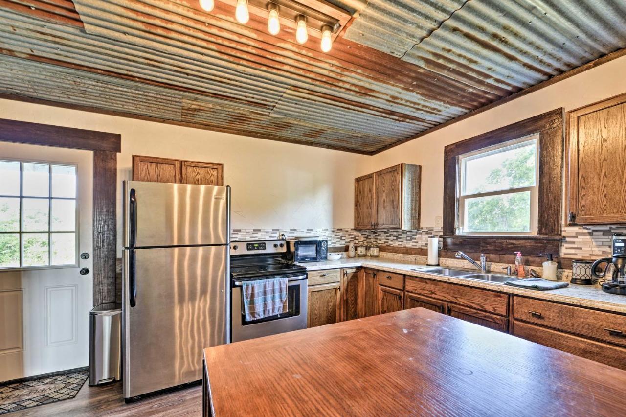 House On Cattle Farm Central To Temple And Waco Lorena Exteriör bild